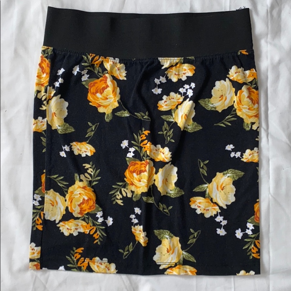Tight Floral skirt